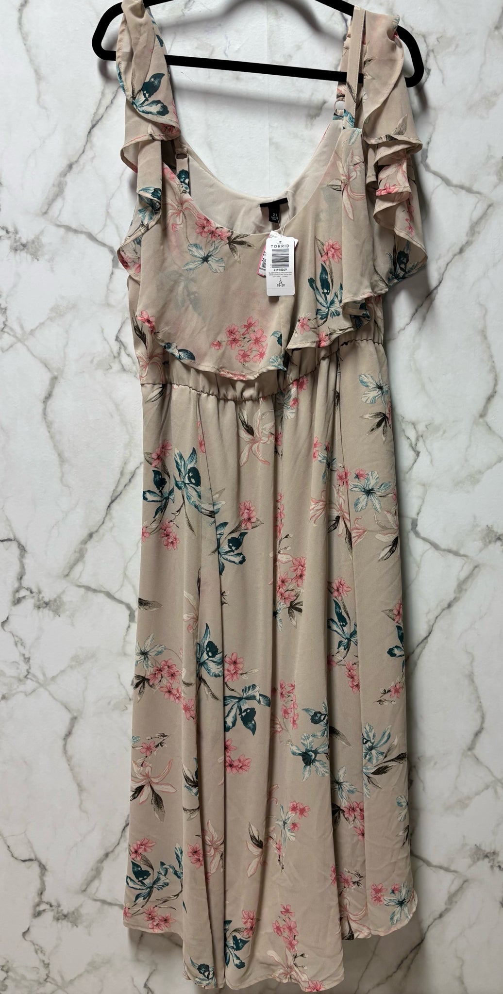 Size 2X Torrid Beige Floral Brand New Ladies Dress