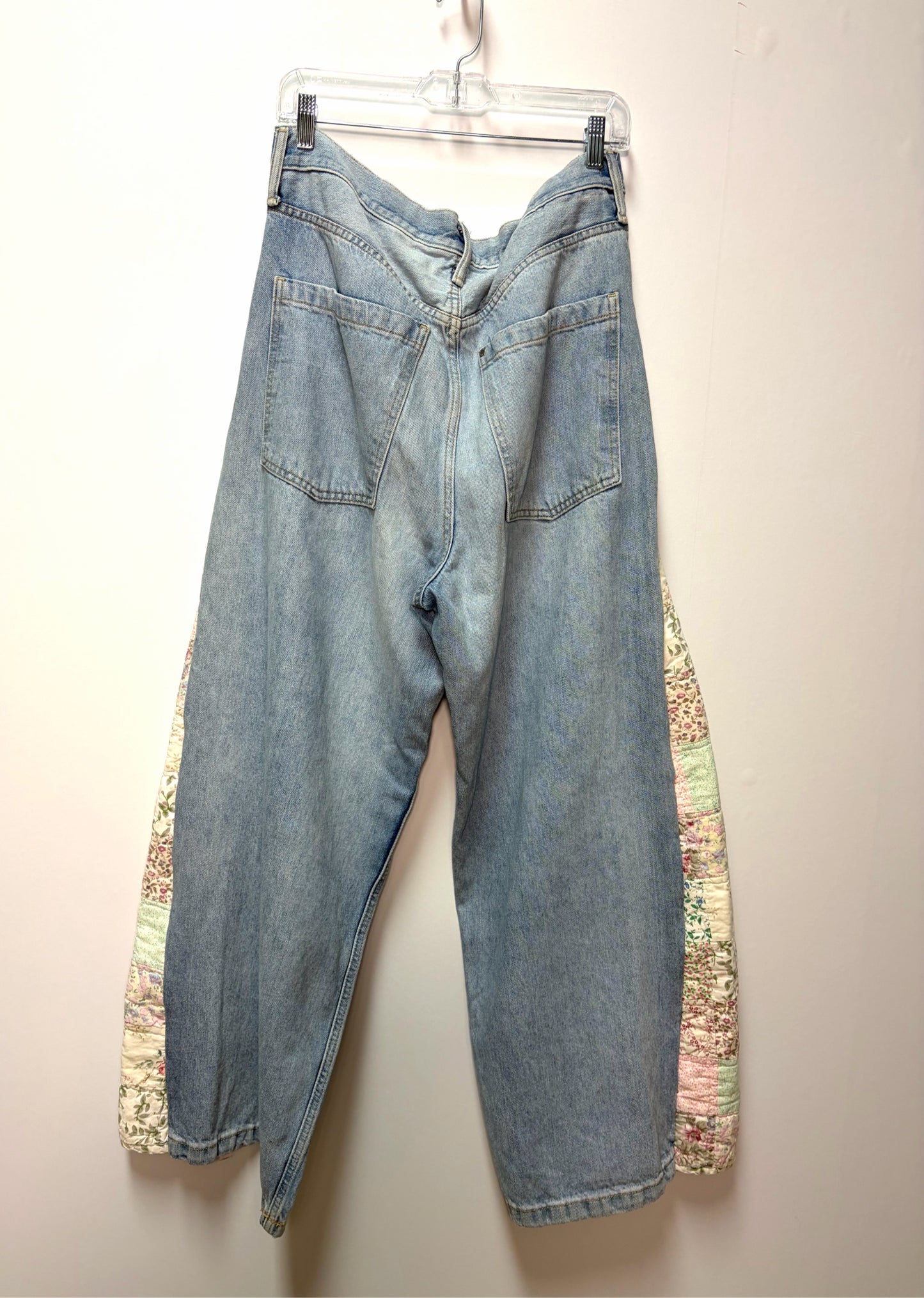 Size 32 Blue Pink Floral Ladies Pants