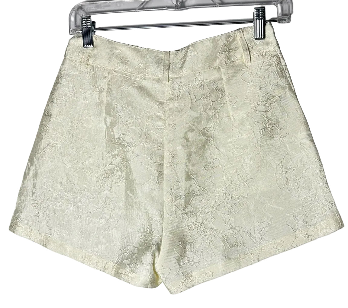 Size XS White Lace Brand New Ladies Shorts