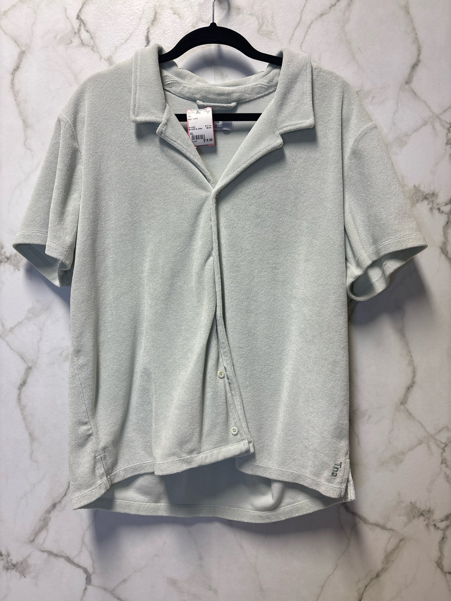 Size XL TNA sage Ladies Top