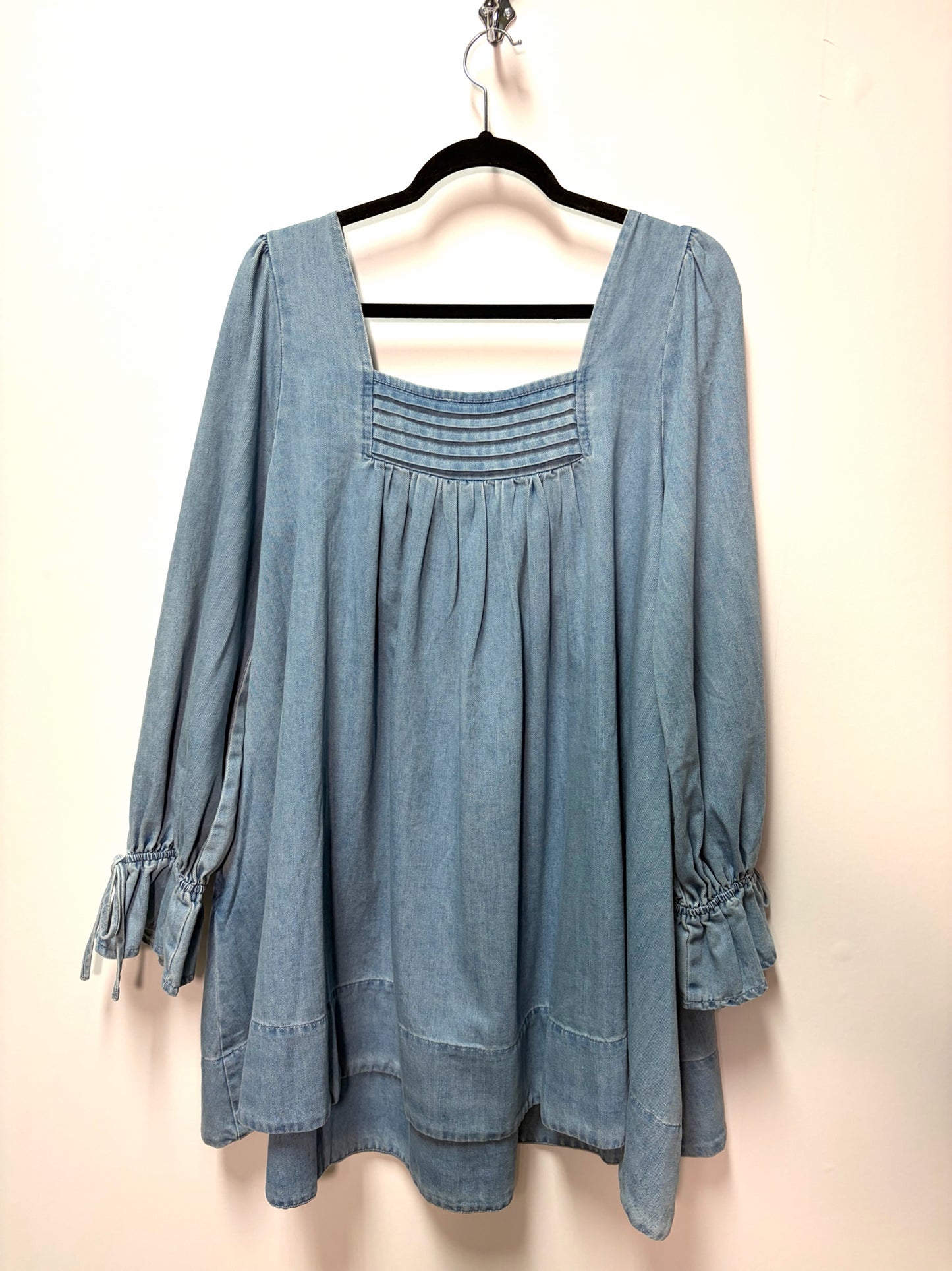 Size M Blue Denim Brand New Ladies Dress