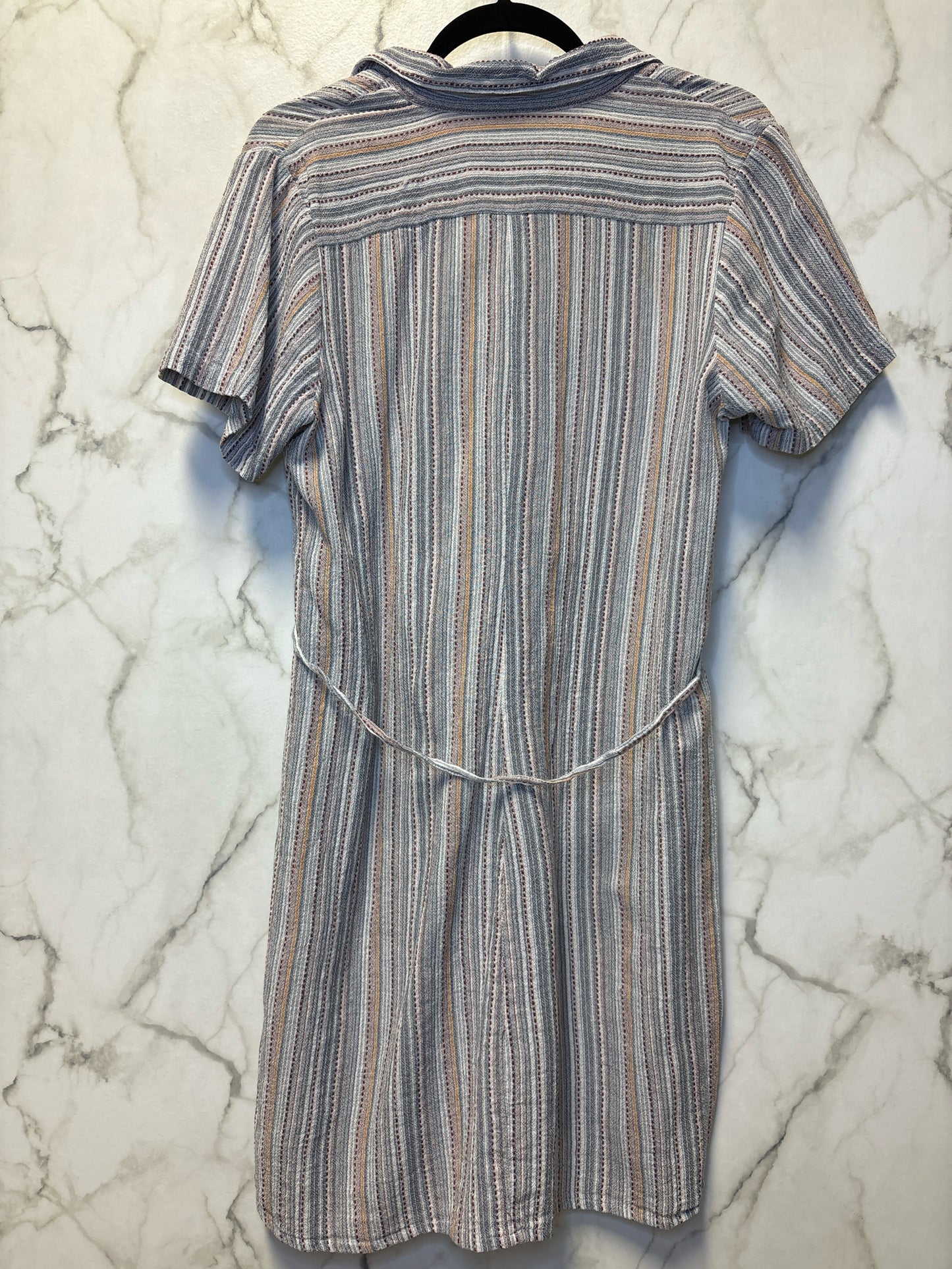 Size M Multi-Color Dress