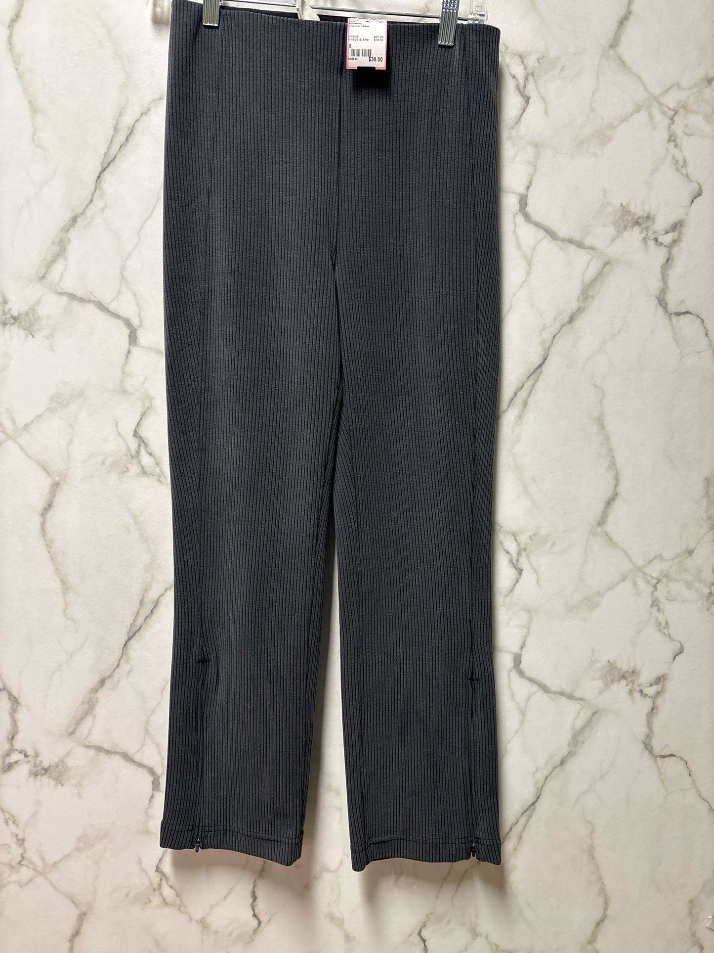 Size 6 Lululemon Charcoal Ladies Pants