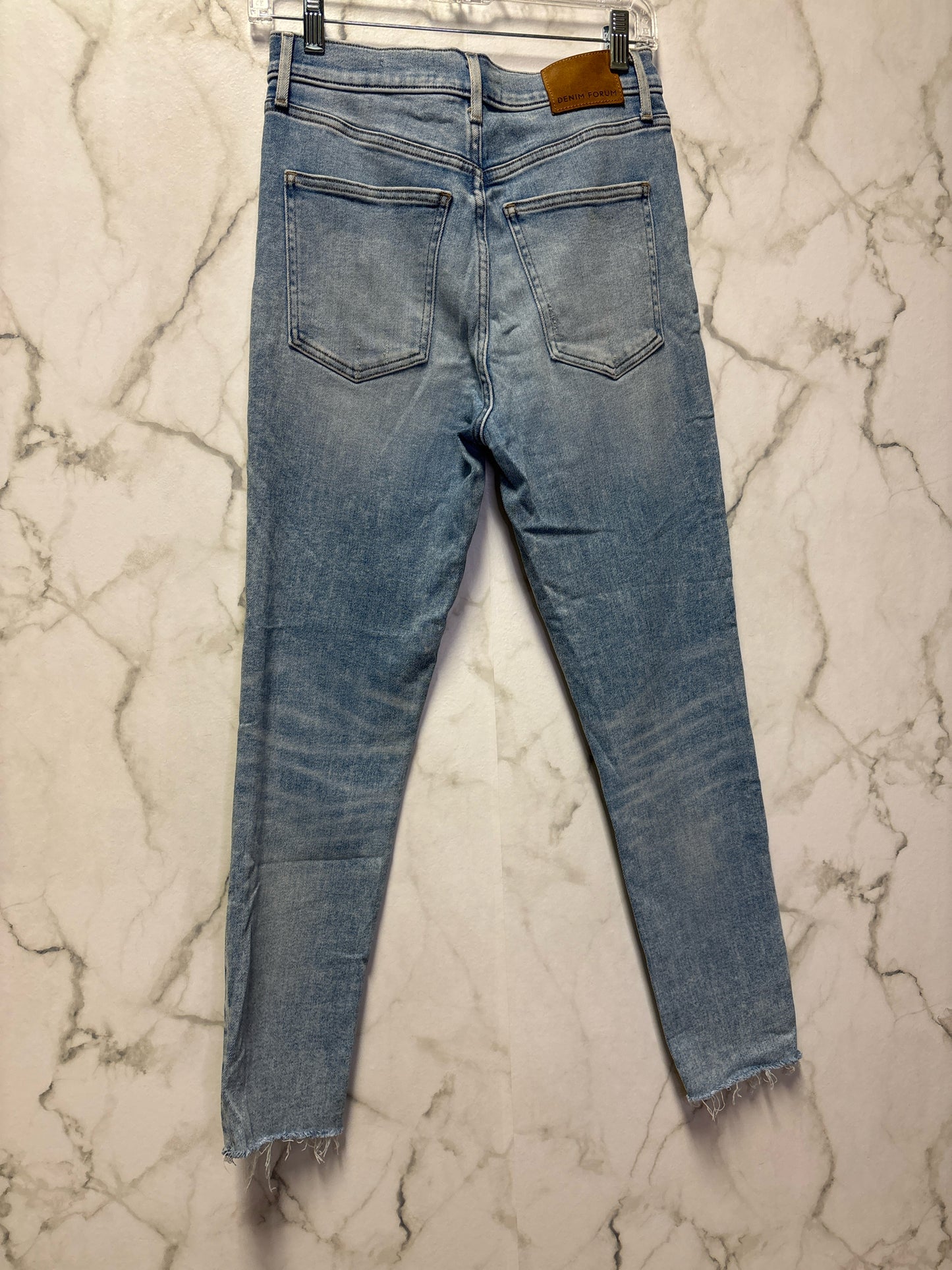 Size 28 Denim Forum Light Blue Denim Ladies Pants