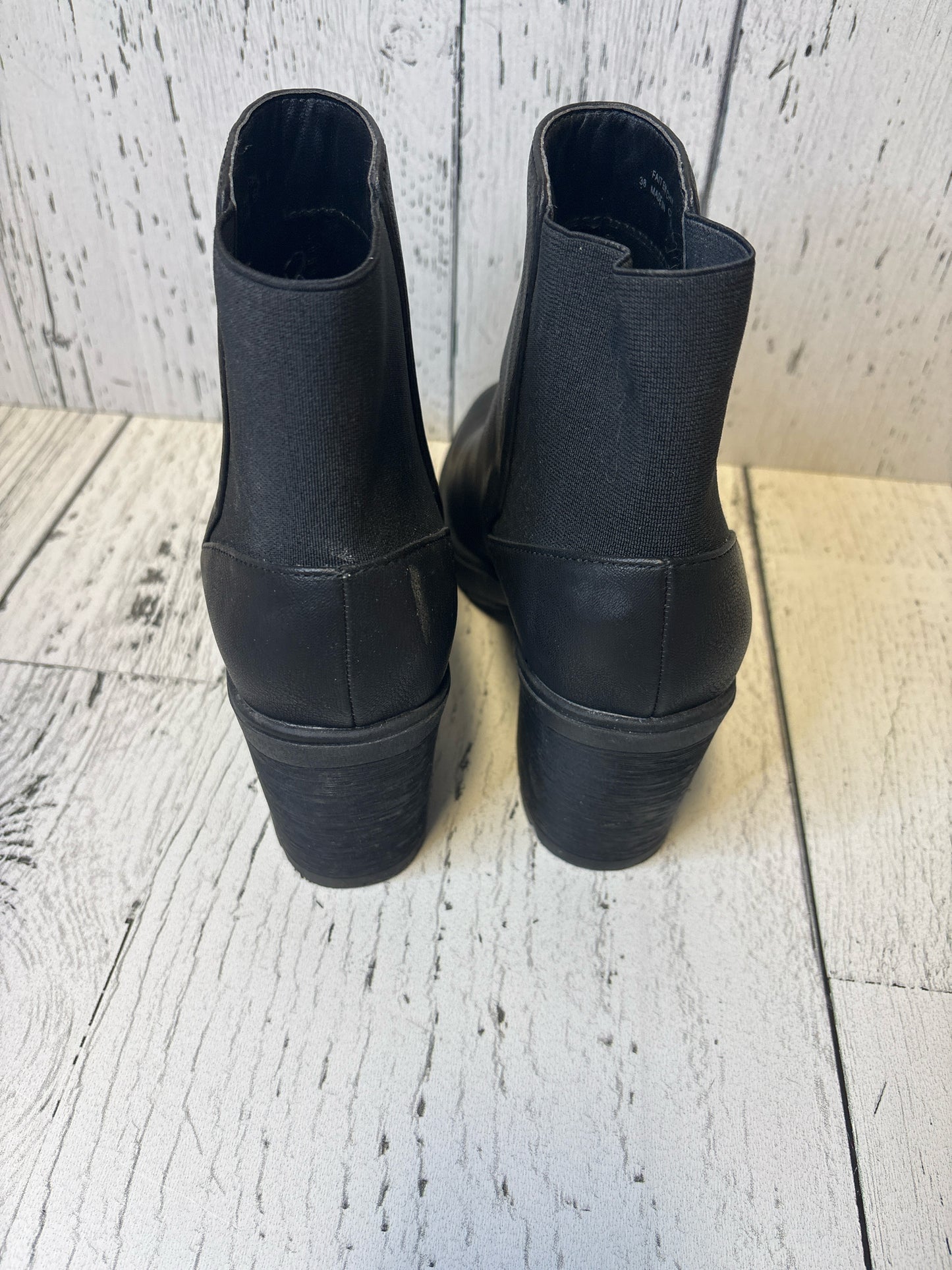 Size 38 Matt and Nat Black Vegan Leather Ladies Footwear/Ladies