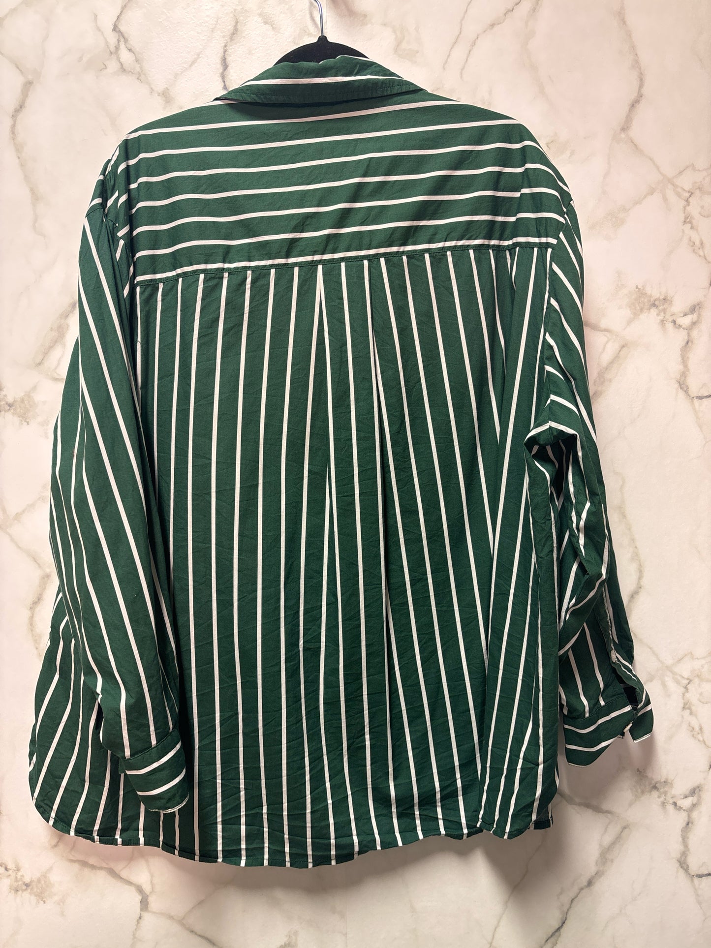 Size M Aerie Green White Ladies Top