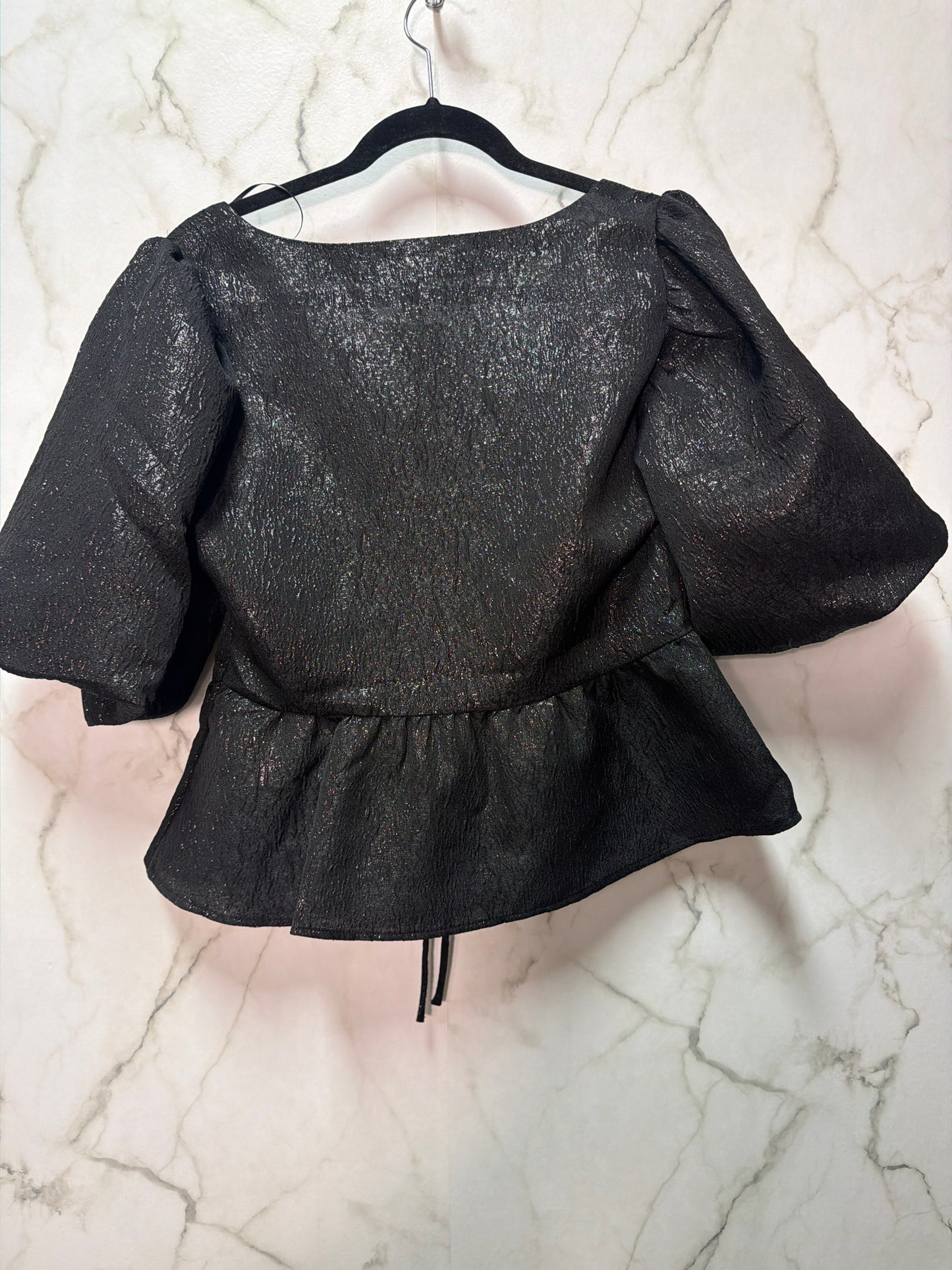 Size M H & M Black Ladies Top