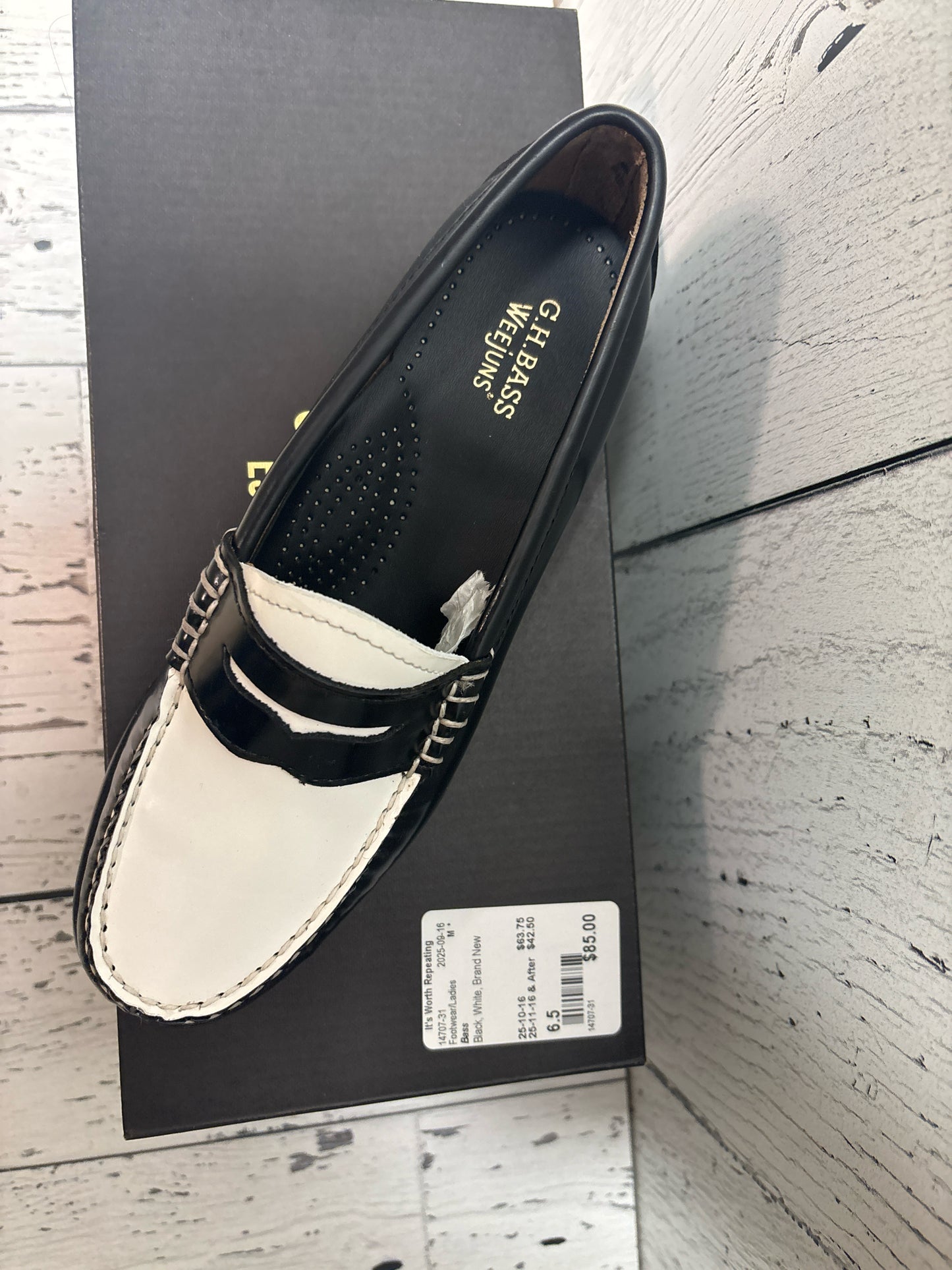 Size 6.5 Bass Black White Brand New Footwear/Ladies