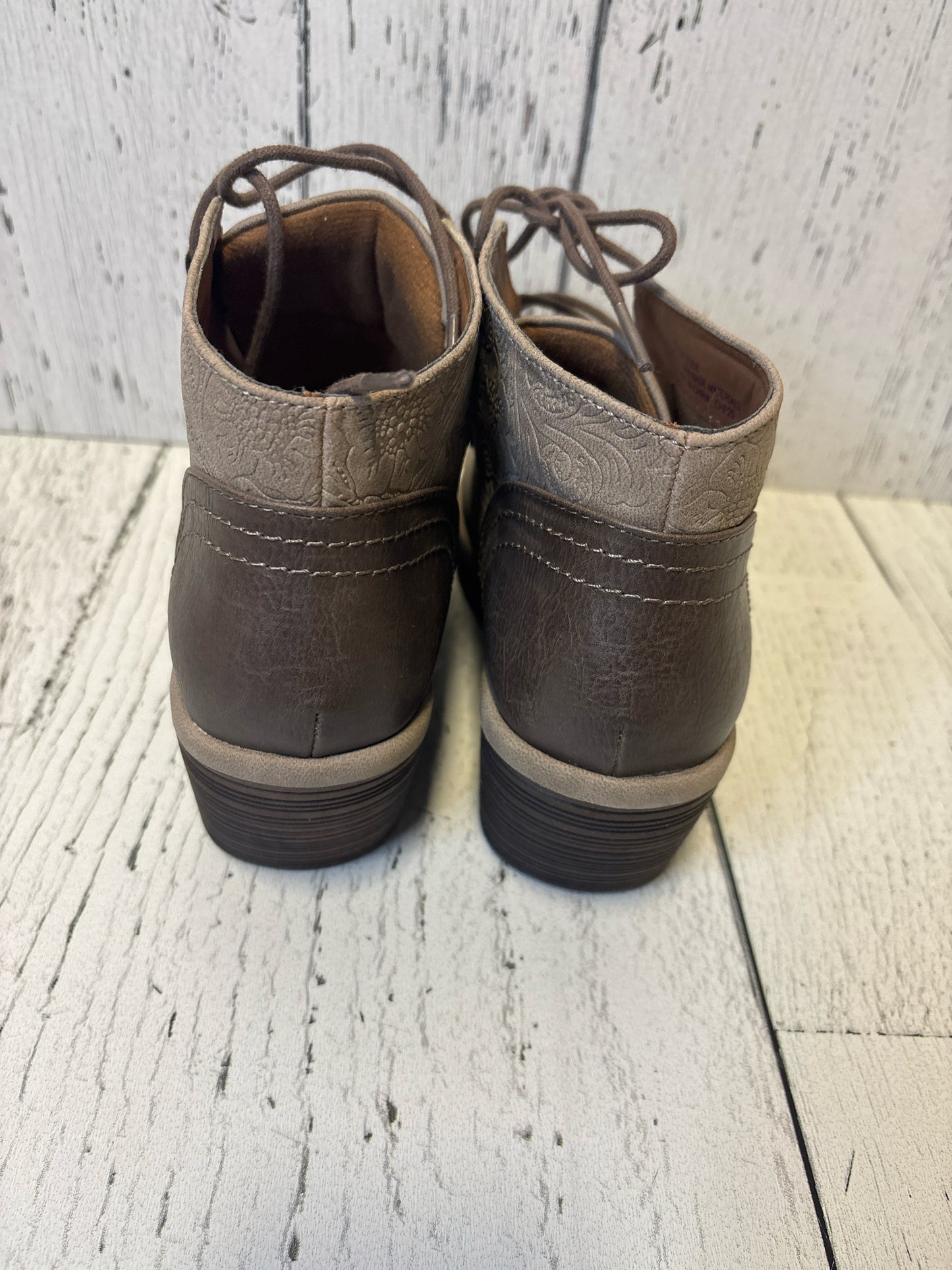 Size 7 Brown camel Ladies Footwear/Ladies