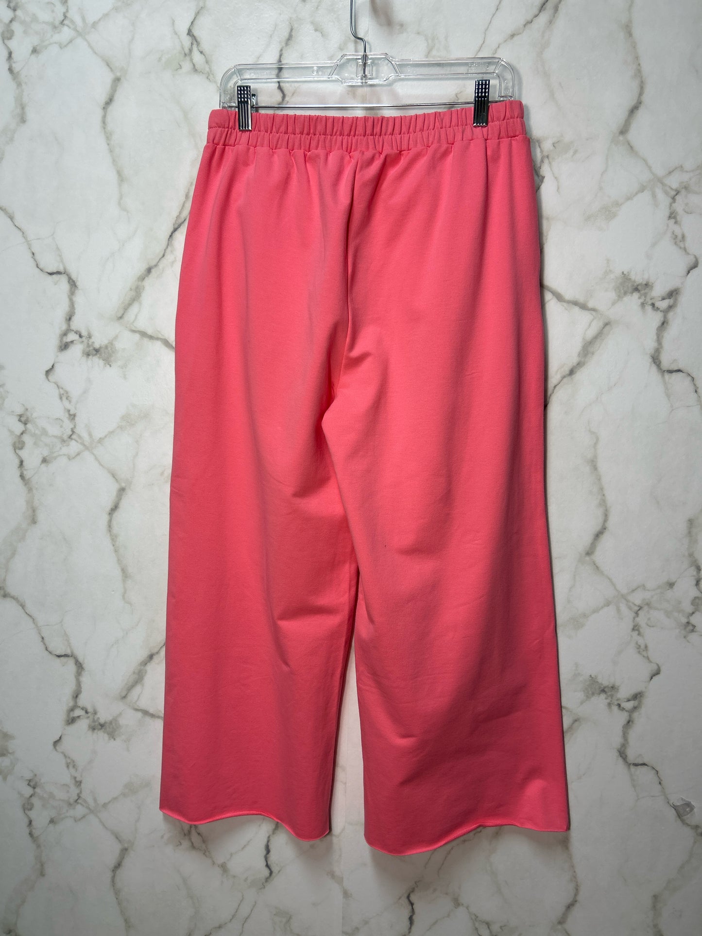 Size M Smash + Tess Pink Brand New Ladies Pants