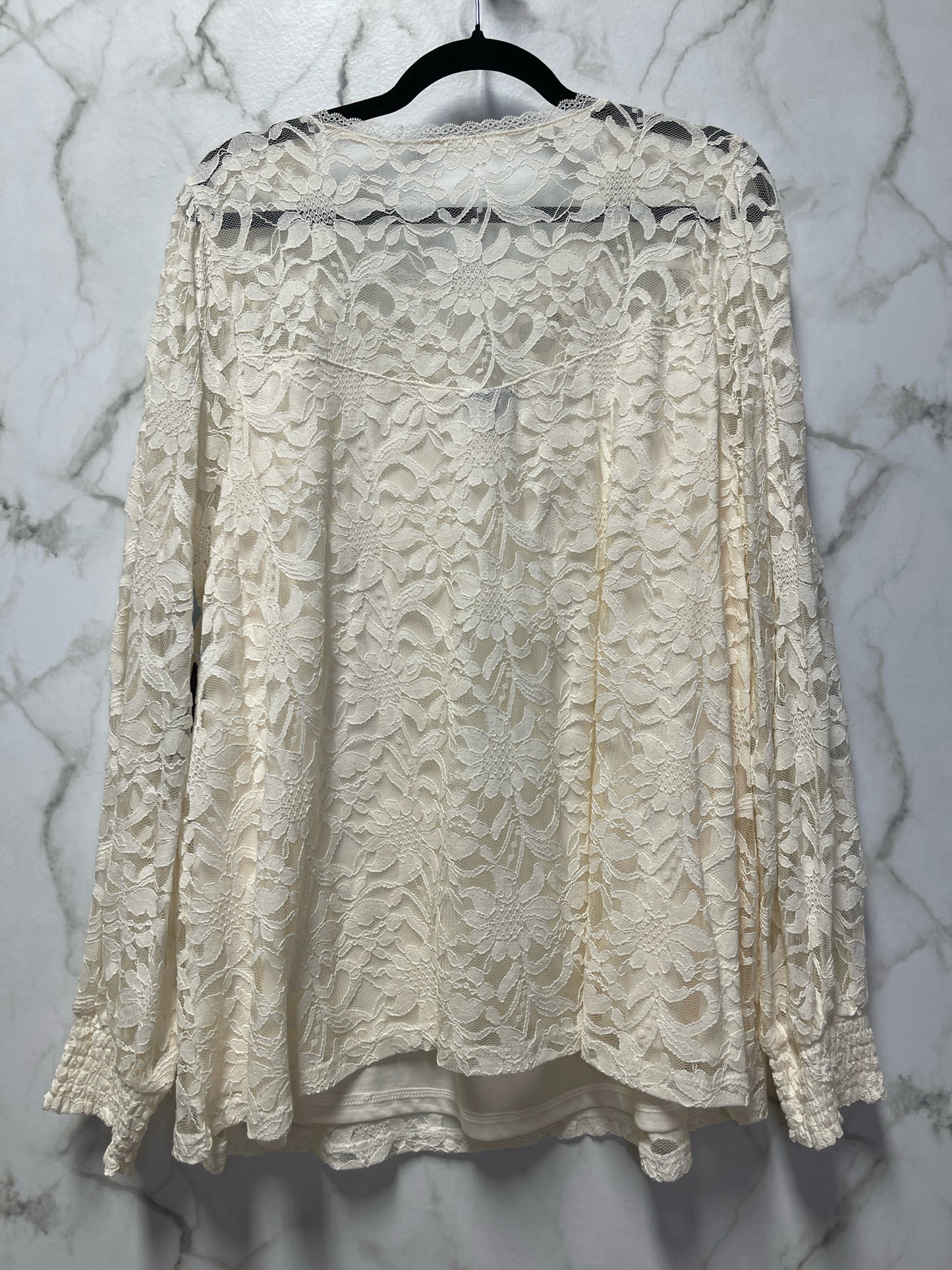Size 2 Torrid Cream Brand New Lace Ladies Top