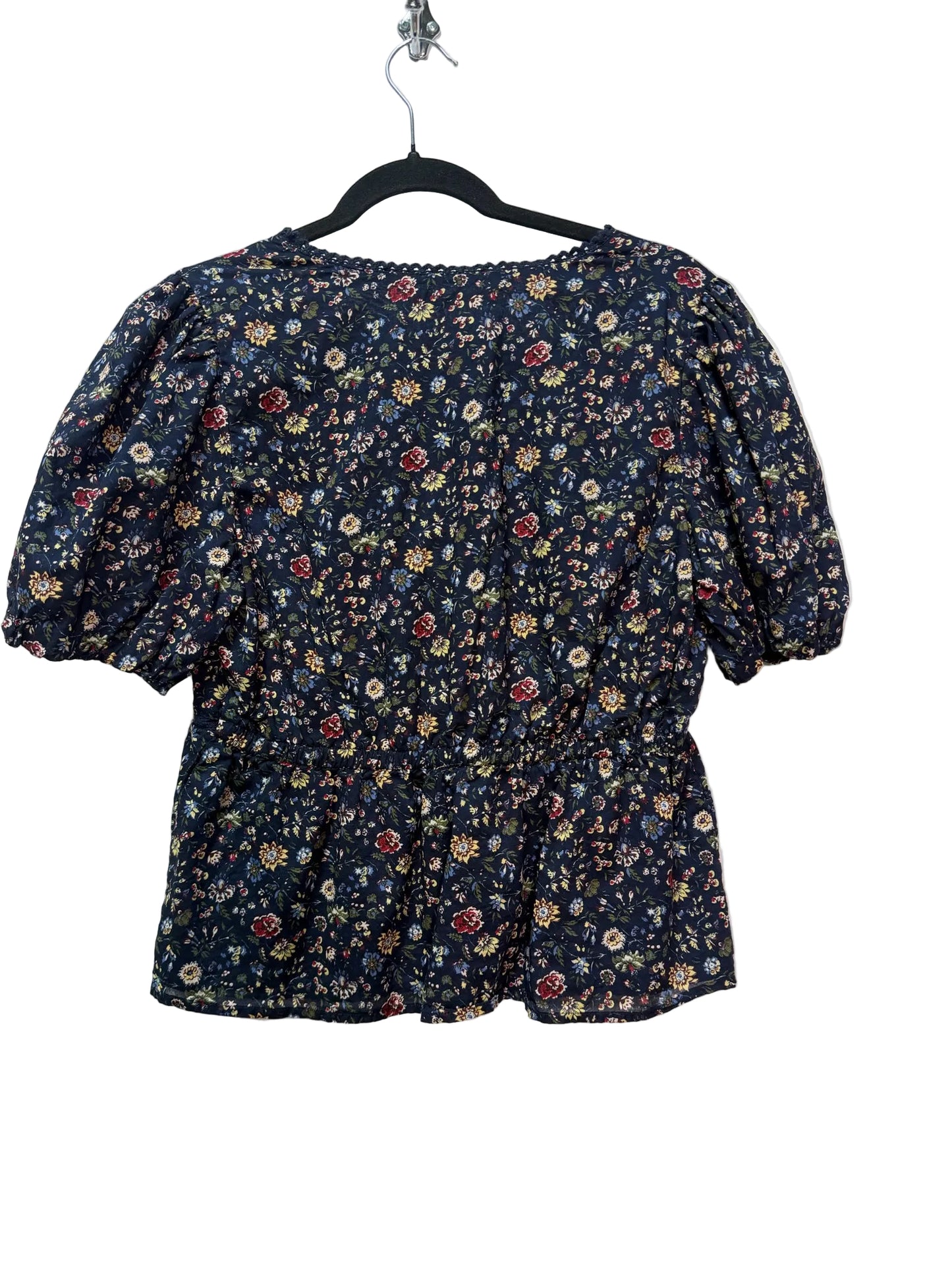 Size M Abercrombie Navy Floral Ladies Top