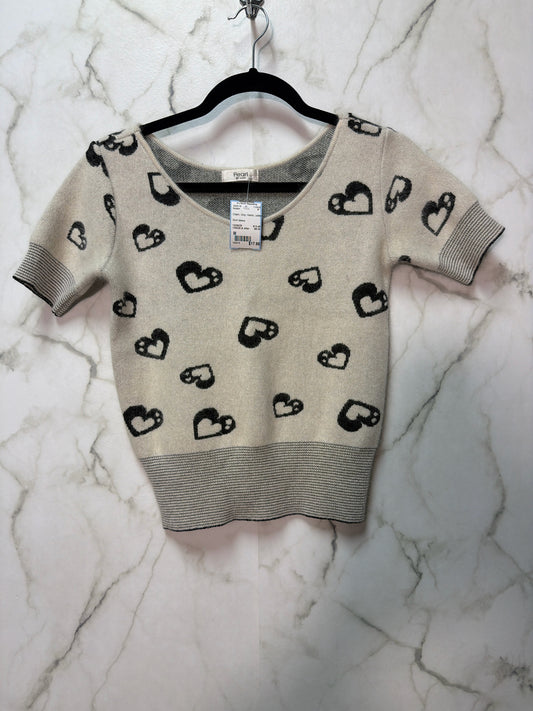Size M Cream Grey Hearts Ladies Sweater