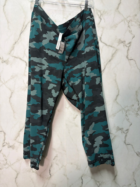 Size 14 Lululemon Turquoise Green Camoflage Pants