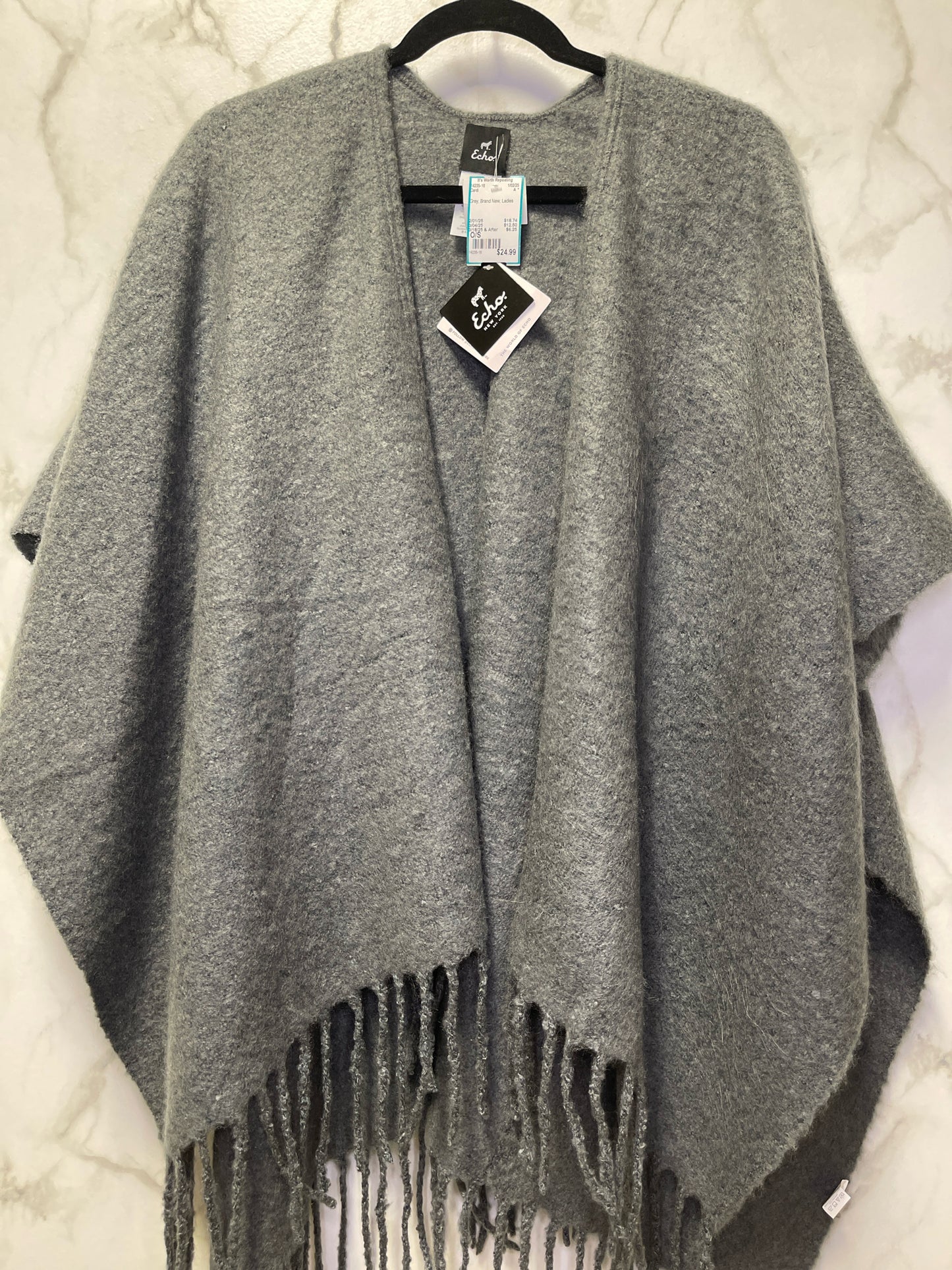 Size O/S Grey Brand New Ladies Cardi