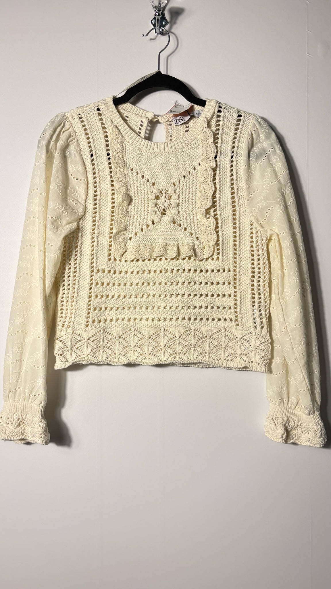 Size M Zara Cream Brand New Ladies Top