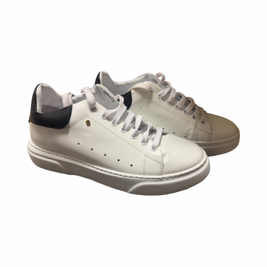 White Black Ladies Footwear/Ladies