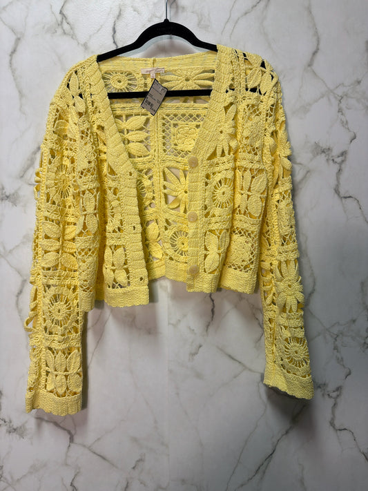 Size M Yellow Crochet Ladies Top