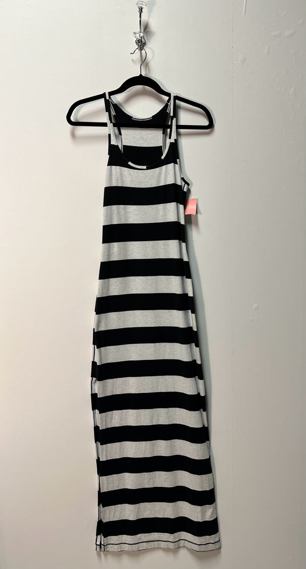 Size S Lululemon Grey Black Stripe Ladies Dress