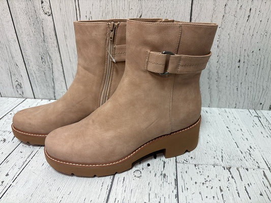 Size 10 Naturlizer nude Ladies Footwear/Ladies