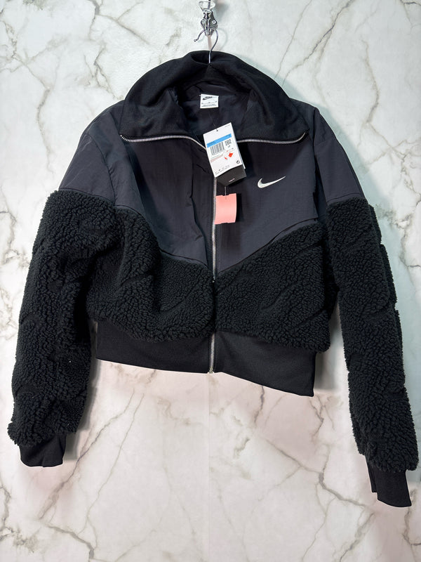 Size M Nike Black Brand New Ladies Jacket