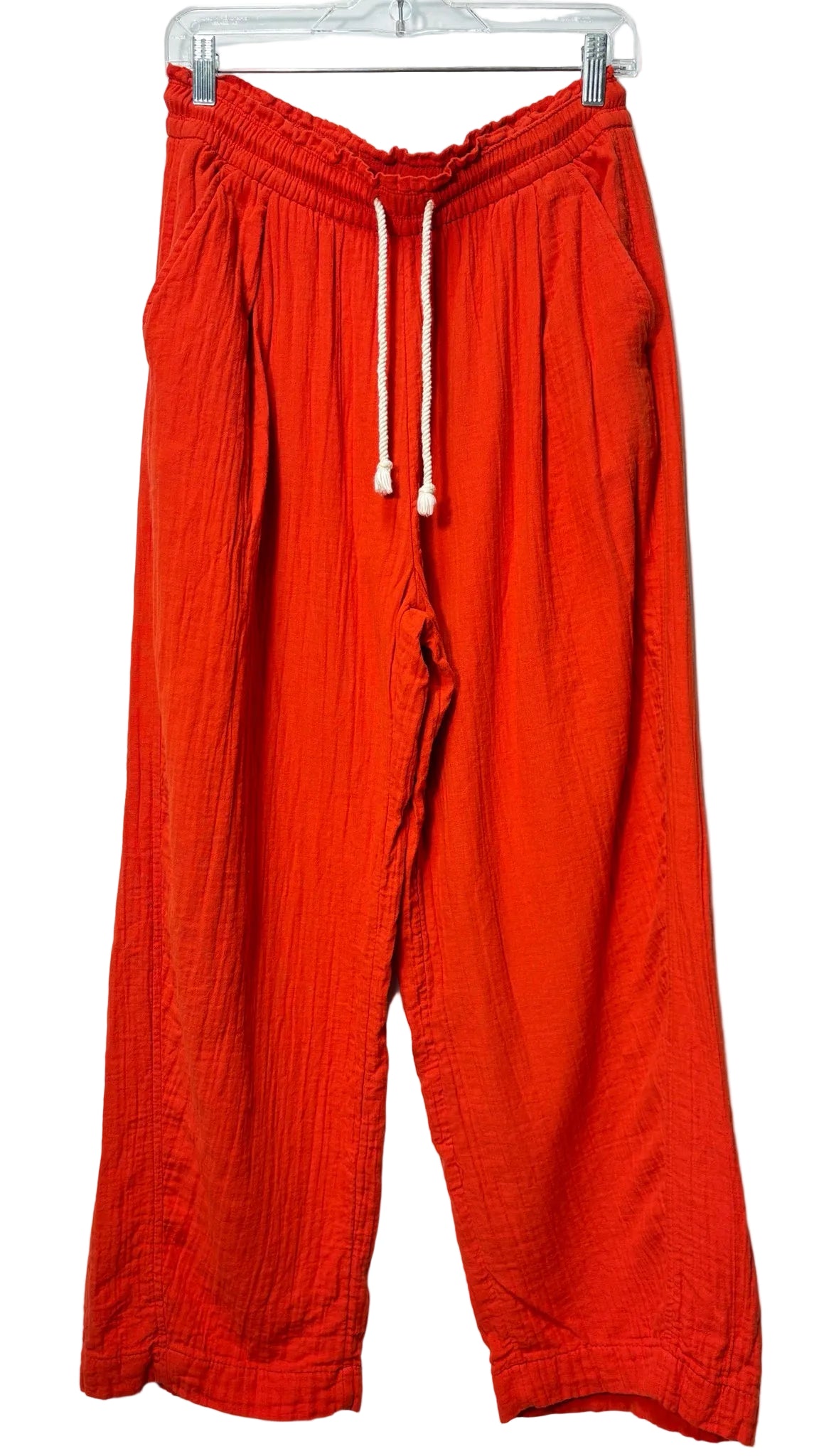 Size M Old Navy Red Barrel Ladies Pants