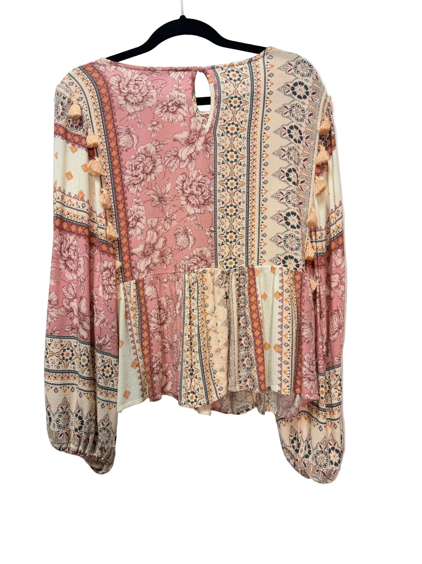 Size M American Eagle Peach Orange Tassle Top