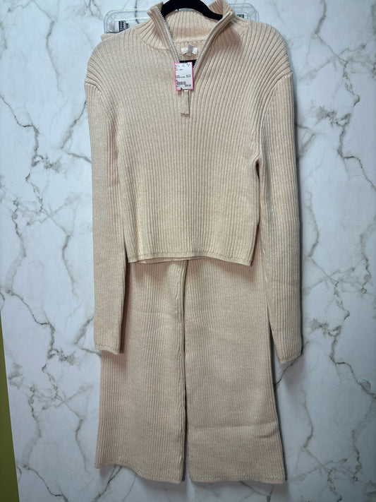 Size XL Aerie Cream Ladies 2 Part Top