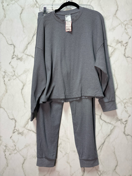 Size L H & M Blue Waffle Ladies 2 Part Top