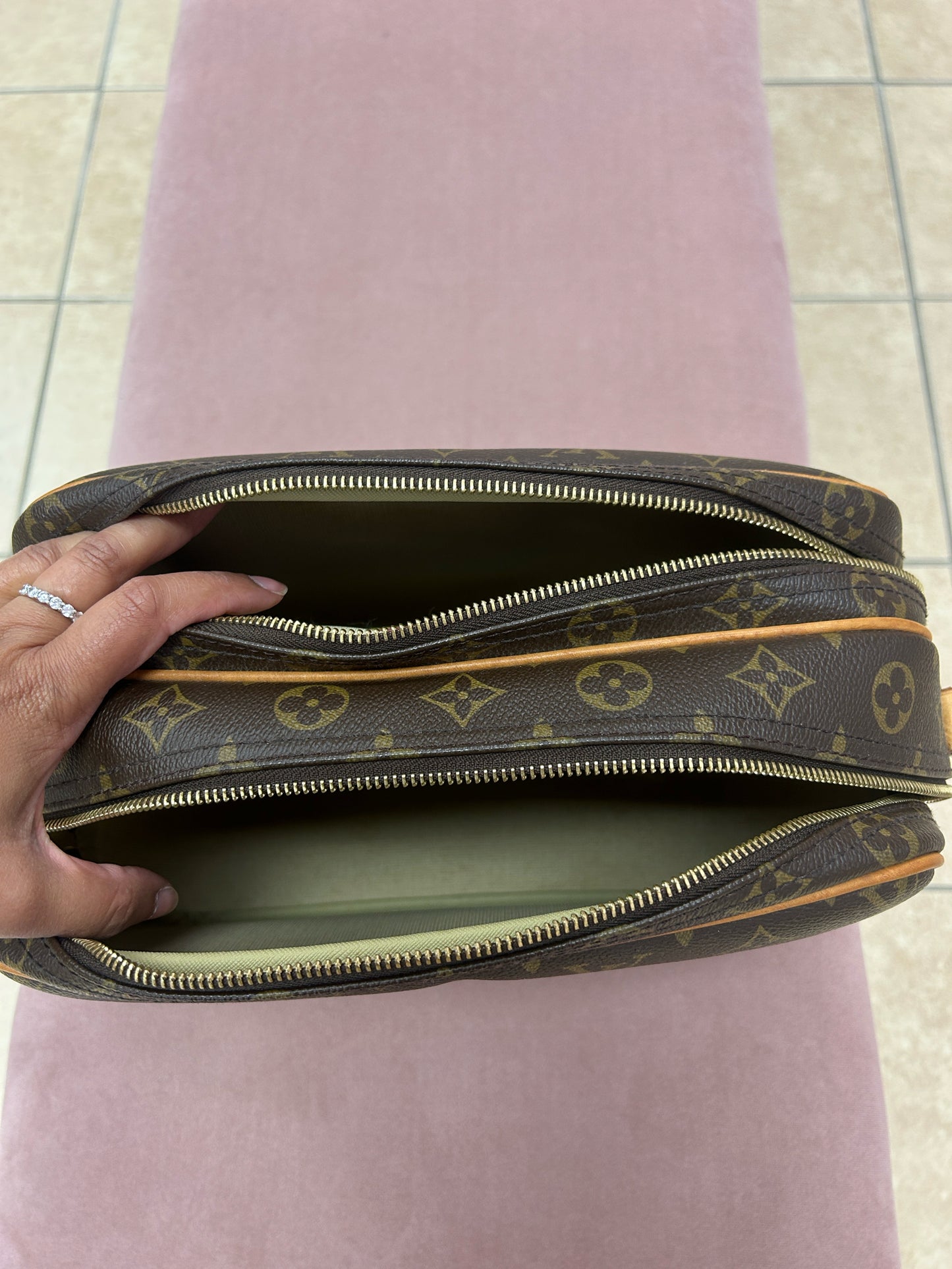 Louis Vuitton Purse