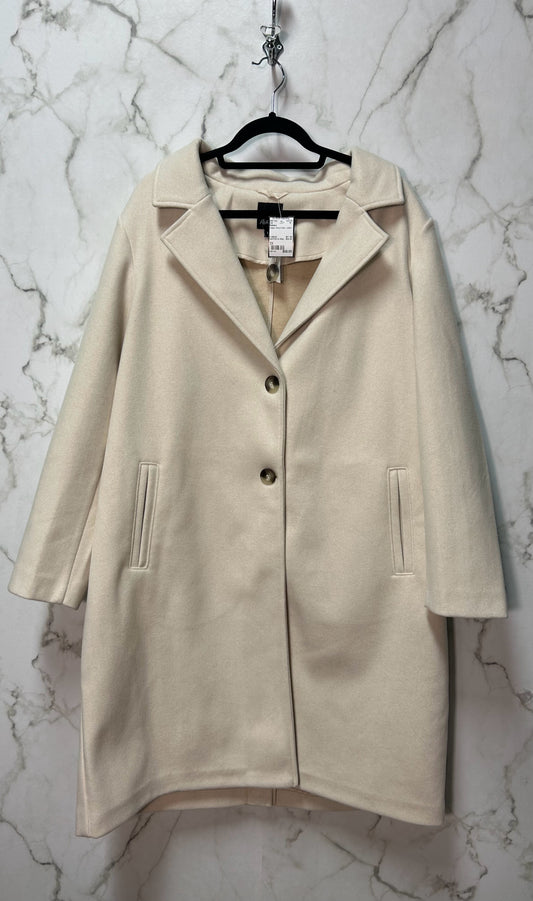 Size 2X Reitmans Cream Brand New Ladies Coat