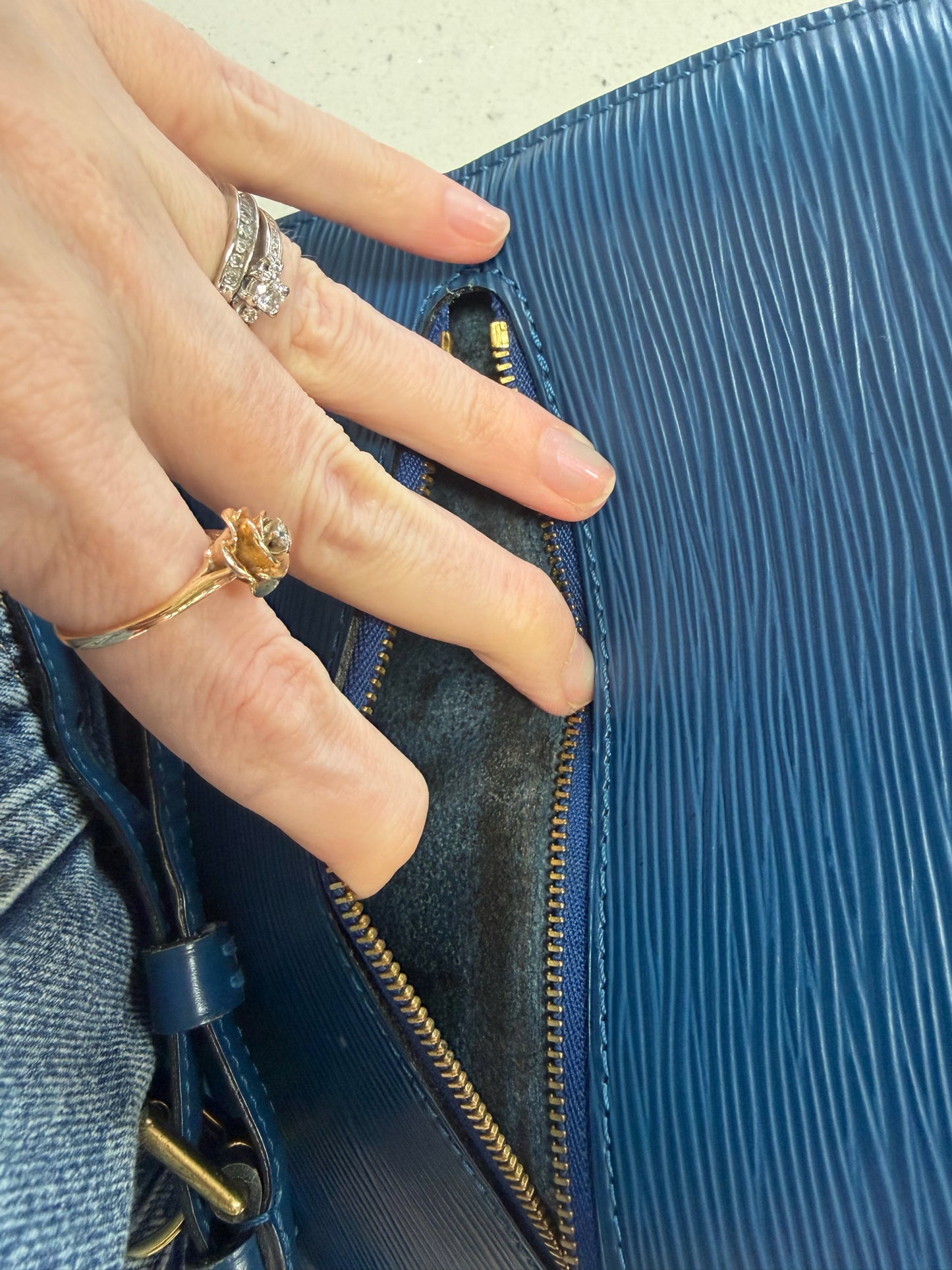 Louis Vuitton Purse
