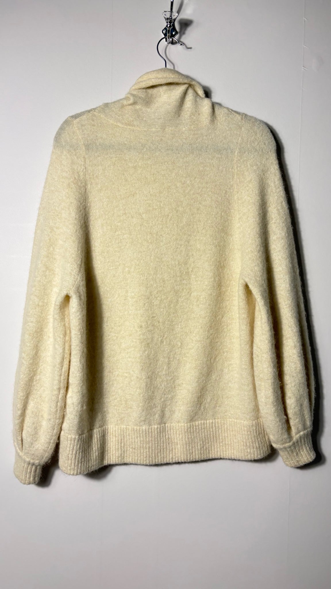 Size XS Babaton Cream Ladies Top