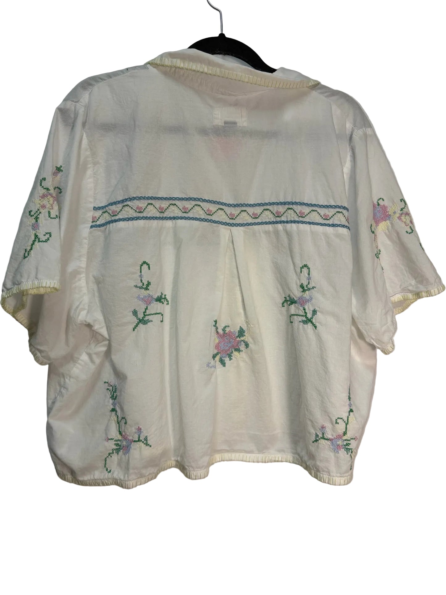 Size XXL American Eagle White Multi Embroidered Ladies Cardi