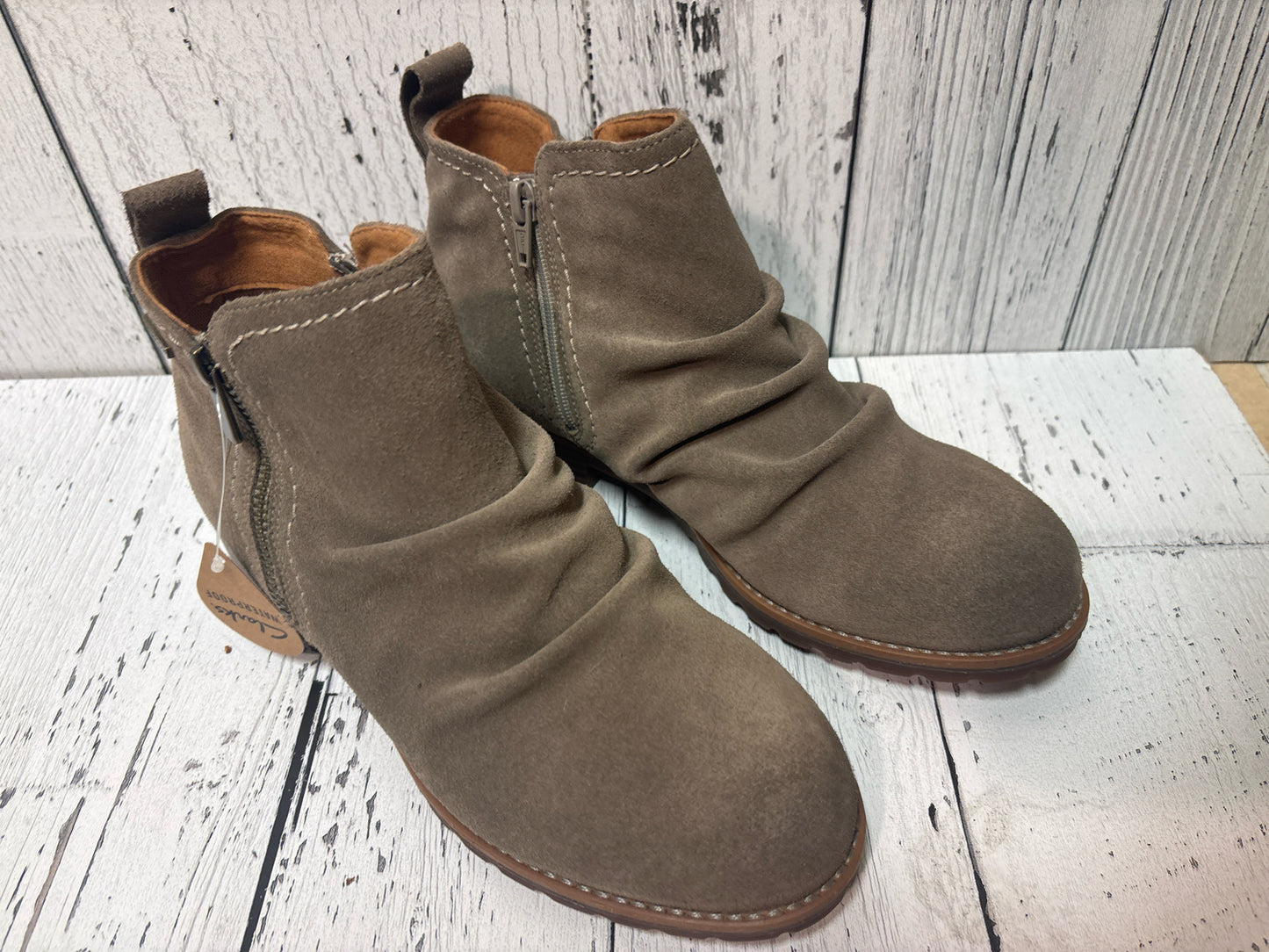 Size 8 Clarke's Green Brand New Ladies Footwear/Ladies