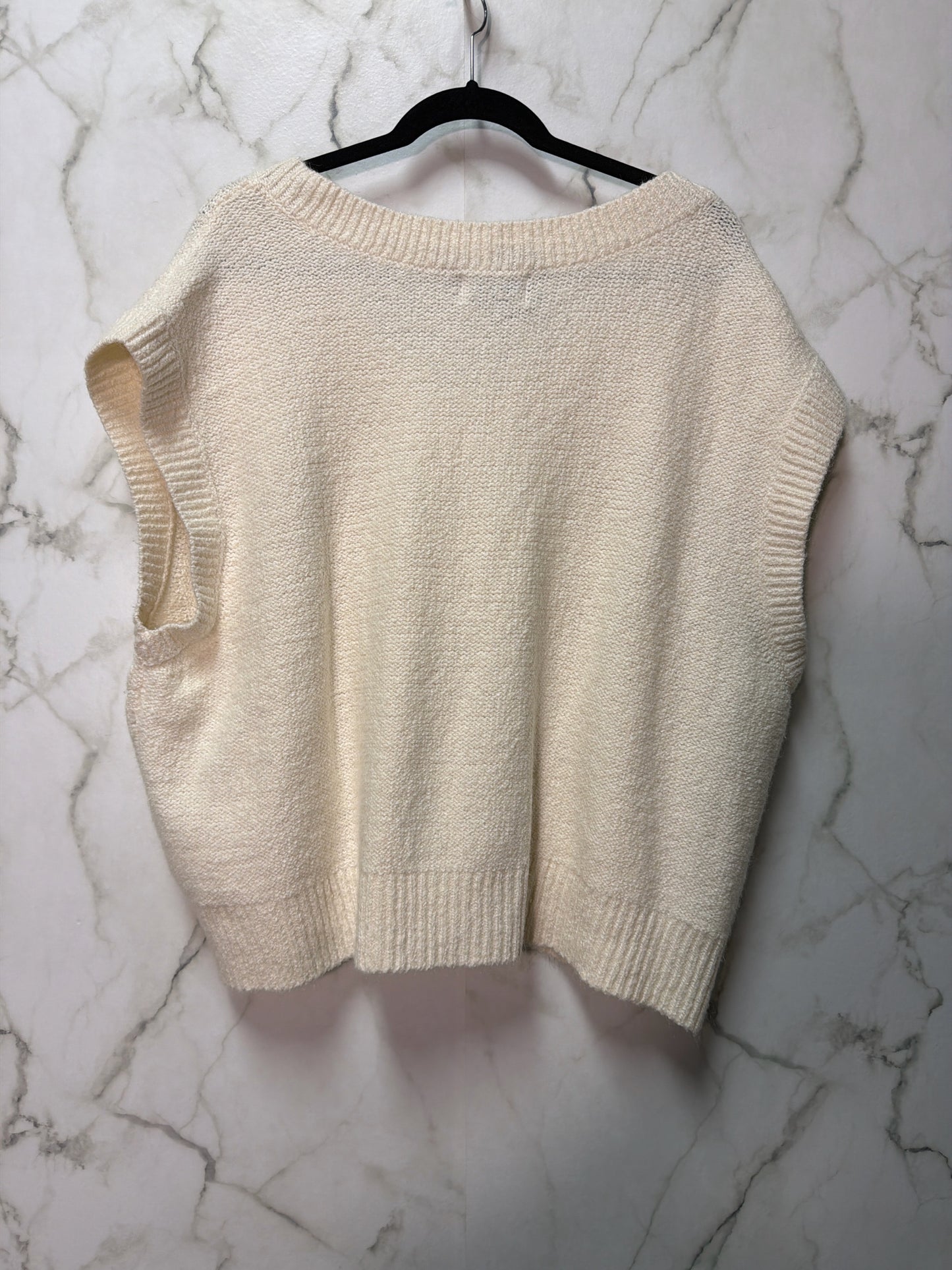 Size XL Old Navy White Knit Ladies Vest