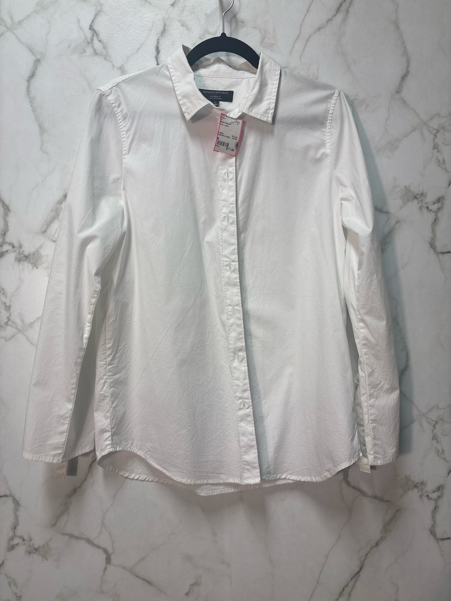 Size M Banana Republic White Ladies Top