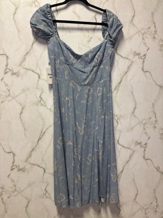 Size M Sunday Best Blue Cream Floral Women's Dress
