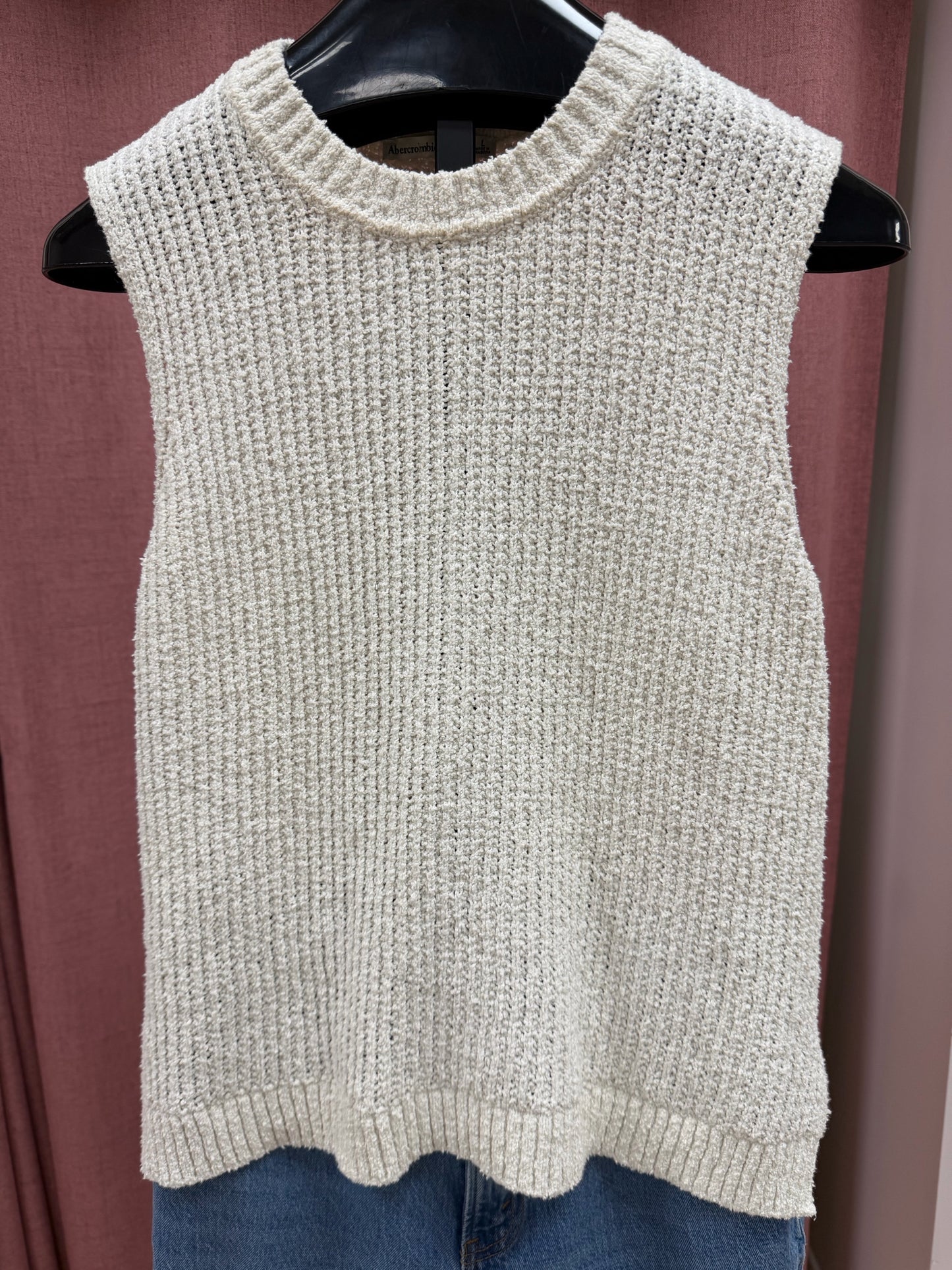 Abercrombie Cream Ladies Vest Size L