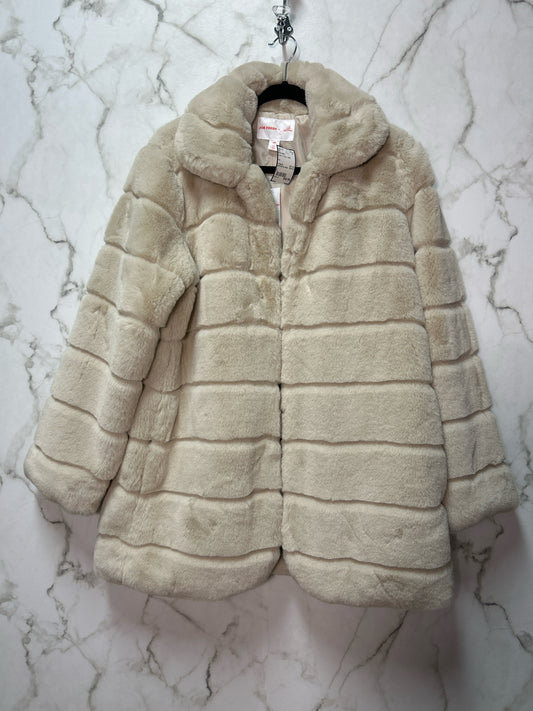 Size L Jillian Harris Cream Fuzzy Ladies Coat