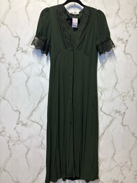 Size M Zara Green Lace Ladies Dress