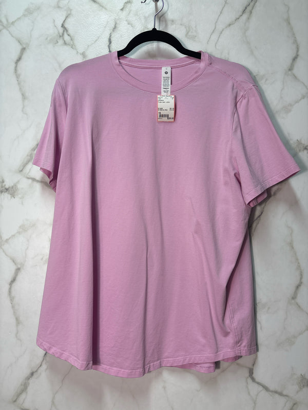 Size 16 Lululemon Purple basic Ladies T-shirt