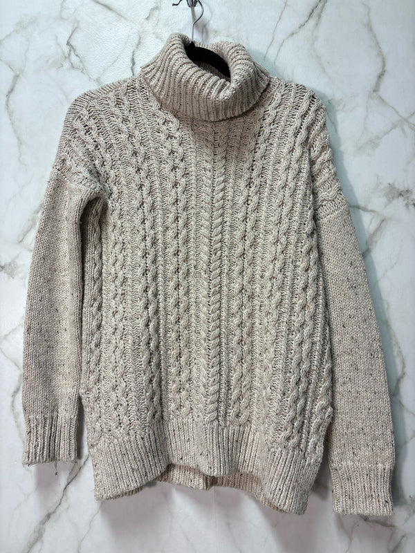 Size XS Garage Oatmeal Knit Ladies Top