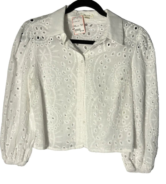 Size M White Eyelet Ladies Top